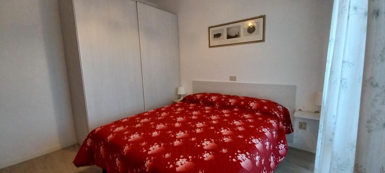 Casa Bivi - Apartments With 1 And 2 Bedrooms - Click Here For More Availabilities Lignano Sabbiadoro Exterior photo