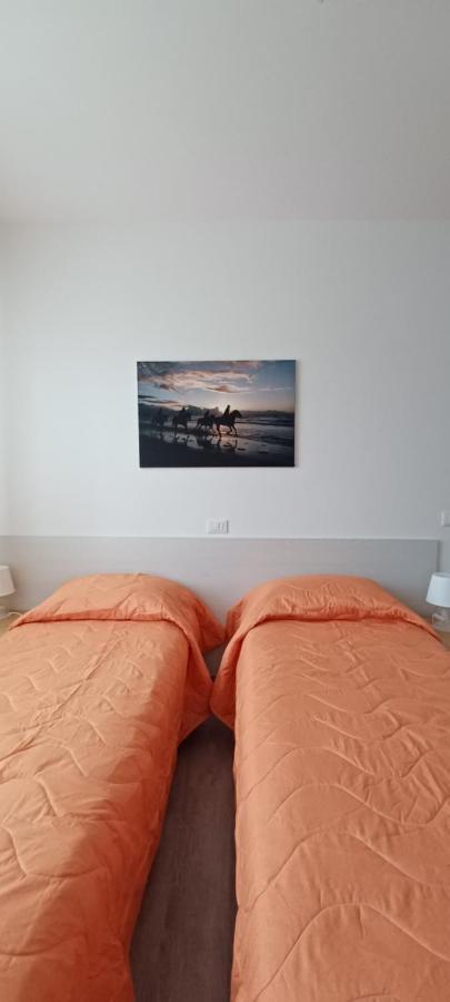 Casa Bivi - Apartments With 1 And 2 Bedrooms - Click Here For More Availabilities Lignano Sabbiadoro Exterior photo