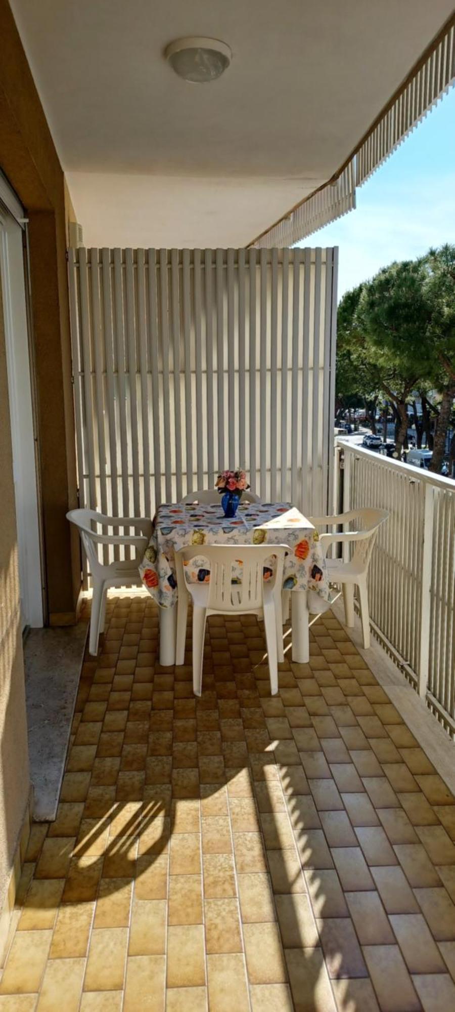 Casa Bivi - Apartments With 1 And 2 Bedrooms - Click Here For More Availabilities Lignano Sabbiadoro Exterior photo