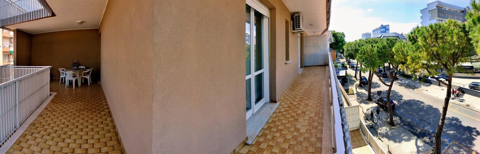 Casa Bivi - Apartments With 1 And 2 Bedrooms - Click Here For More Availabilities Lignano Sabbiadoro Exterior photo
