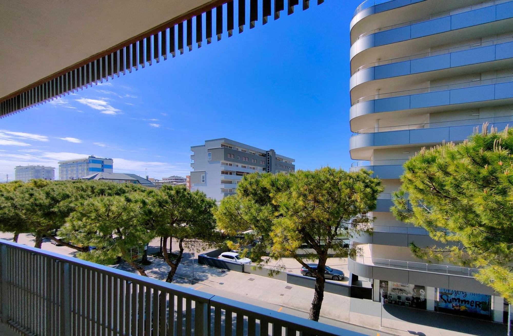 Casa Bivi - Apartments With 1 And 2 Bedrooms - Click Here For More Availabilities Lignano Sabbiadoro Exterior photo