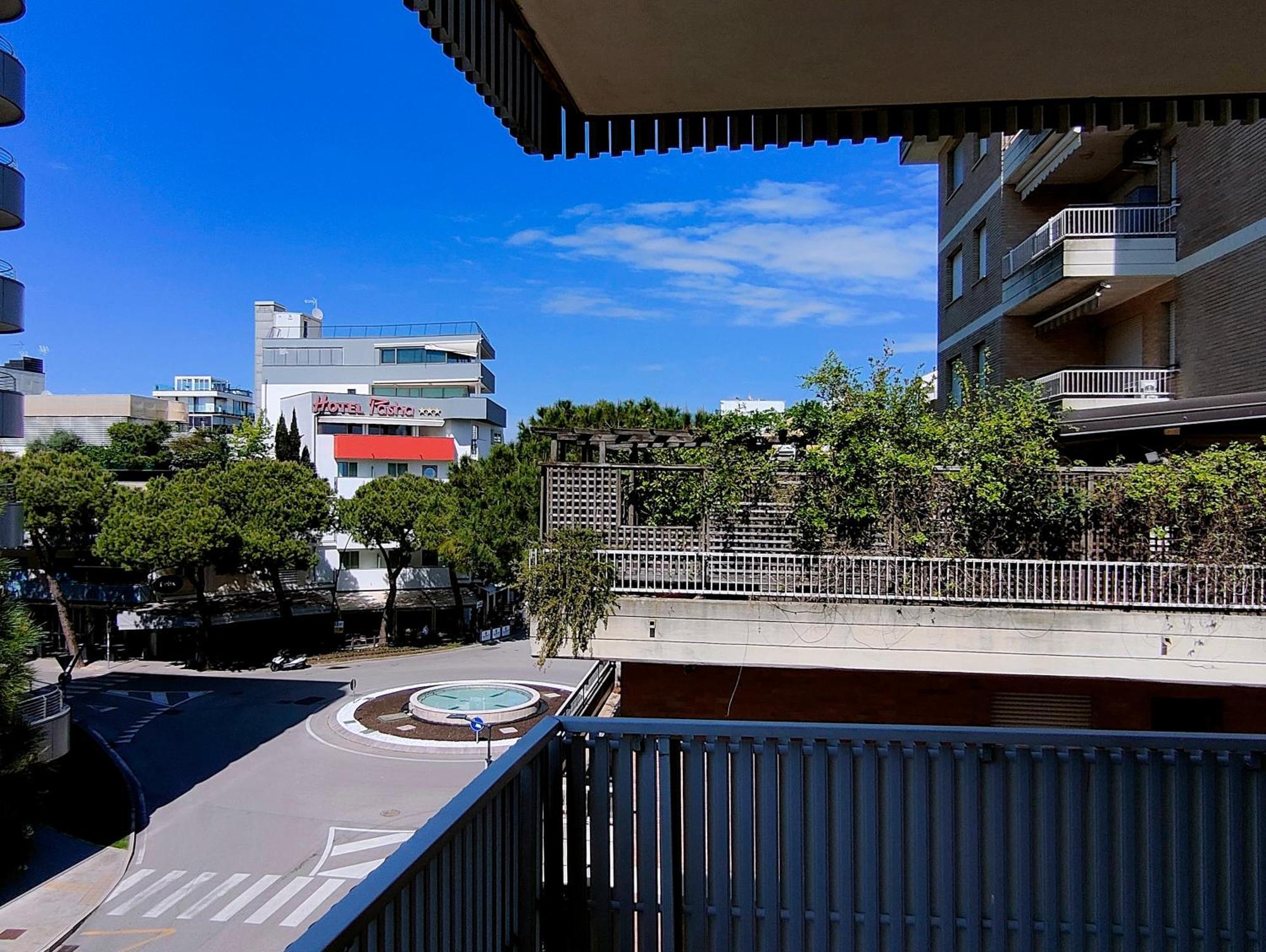 Casa Bivi - Apartments With 1 And 2 Bedrooms - Click Here For More Availabilities Lignano Sabbiadoro Exterior photo