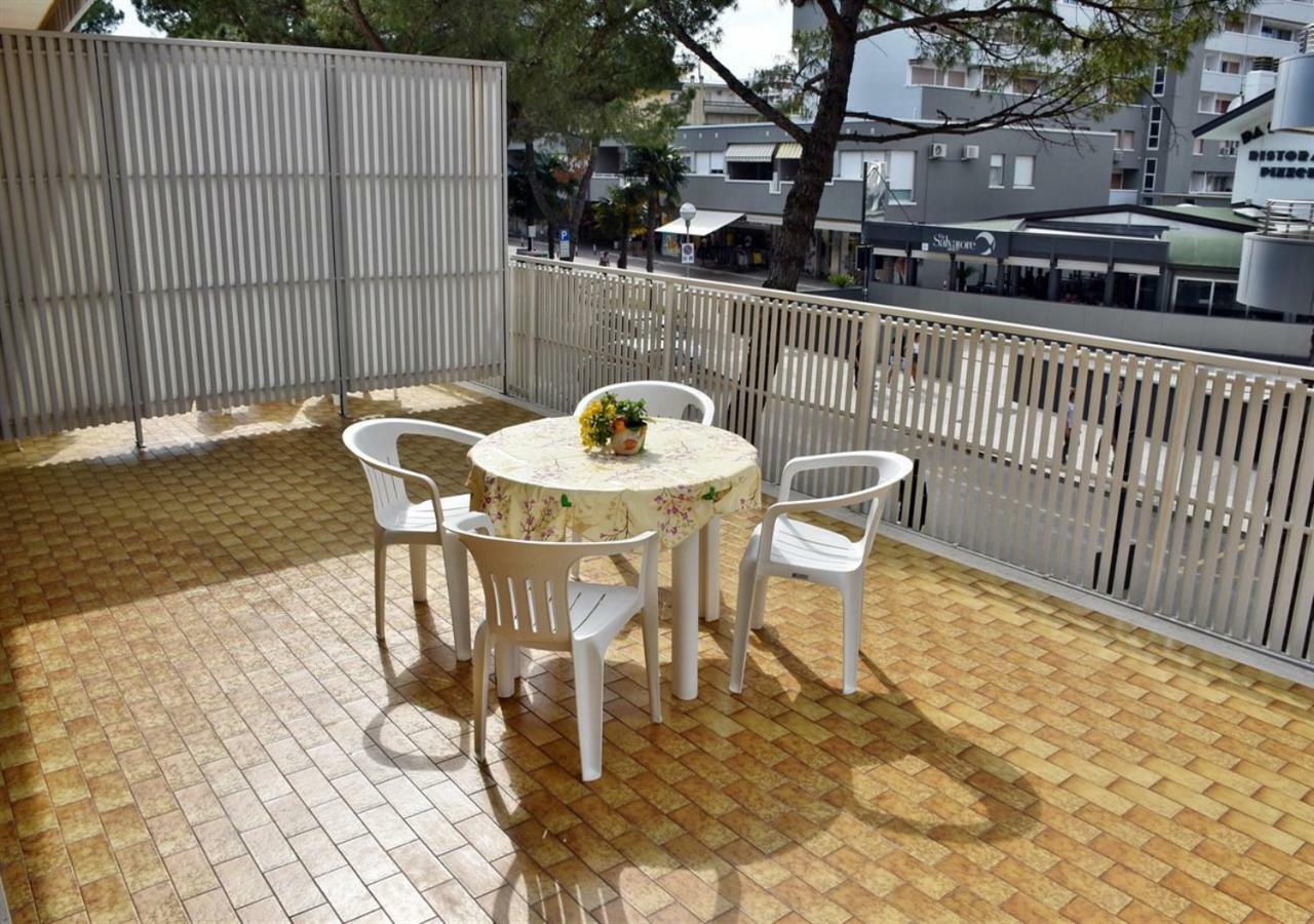 Casa Bivi - Apartments With 1 And 2 Bedrooms - Click Here For More Availabilities Lignano Sabbiadoro Exterior photo